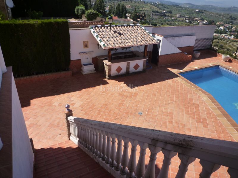 Foto 98a8cb4a-d9a6-49e1-912e-5bb29a94fbee. Xalet amb calefacció aparcament piscina a Alfacar