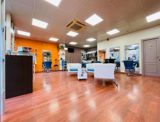 Traspàs Local Comercial  Carrer rafamans. Traspaso de peluqueria