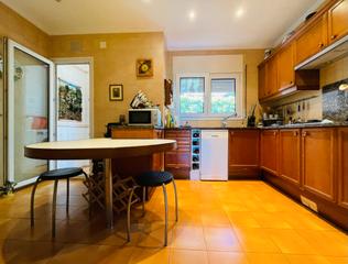 Location Appartement à Carrer buenos aires 10. Amplio piso de alquiler amueblado