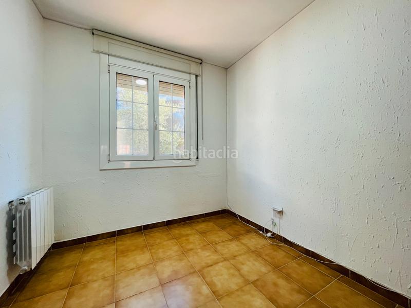 Foto 60d2e188-44ea-444c-b83d-6a8b63821b74. Semi detached house with heating parking in Corbera de Llobregat