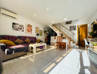 Pis a Carrer ausiàs march 12. Duplex en el casco urbano