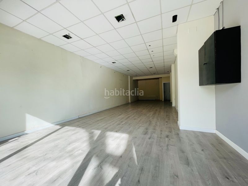 Foto ddb50020-4023-4119-8996-891a0d2baa48. Local comercial a Corbera de Llobregat