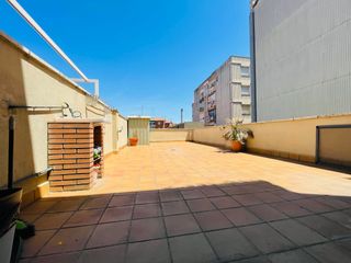 Etagenwohnung in Sant Andreu de la Barca. Piso con terraza de 45 metros