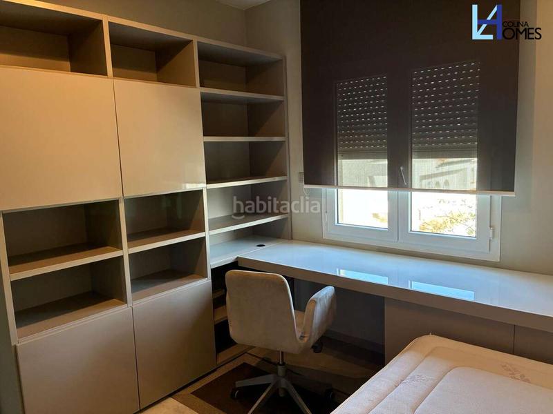 Foto 0abaf400-5486-4c56-86fb-4681c94388a4. Piso  en venta en Los Álamos primera línea de playa en Torremolinos