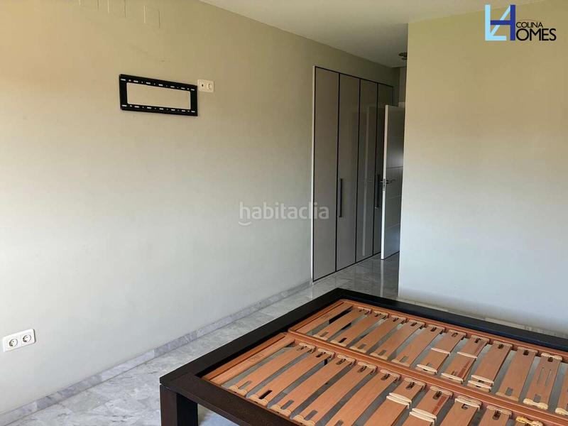 Foto aba06440-be48-476b-9989-70b9083bb26e. Piso  en venta en Los Álamos primera línea de playa en Torremolinos