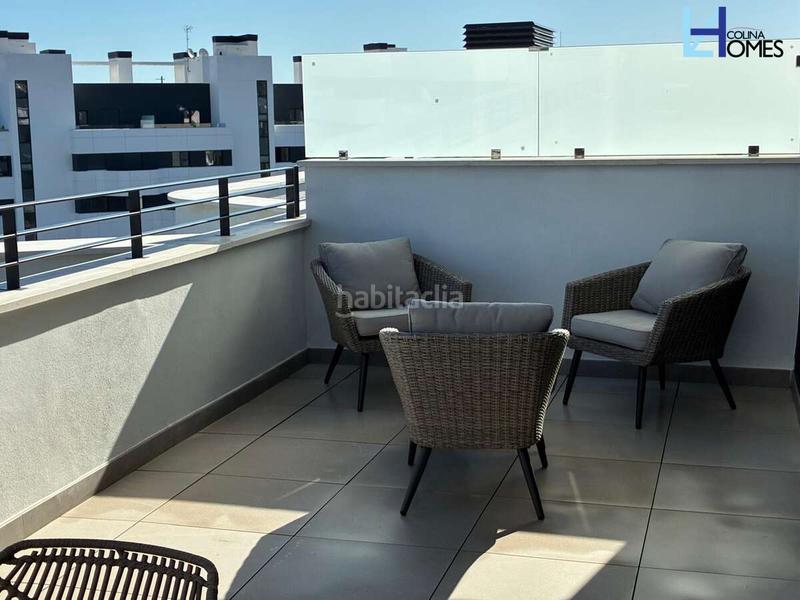 Foto eebf9ce7-6a27-42a2-ad5c-666ca7226d89. Miete etagenwohnung mit parking pool in Los Álamos Torremolinos