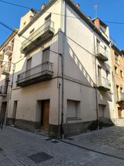 Casa a Amer. Casa de pueblo en el centro del pueblo