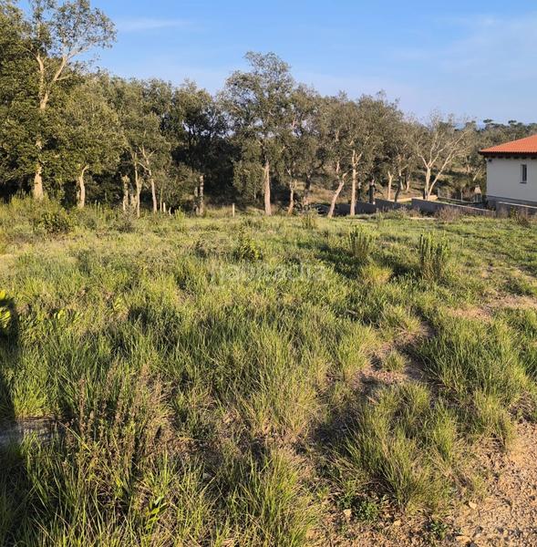 Foto f7fade9c-f978-4a15-b9c2-2800e0cc2e22. Terreno residencial terreno en urb. les comes- en Sils