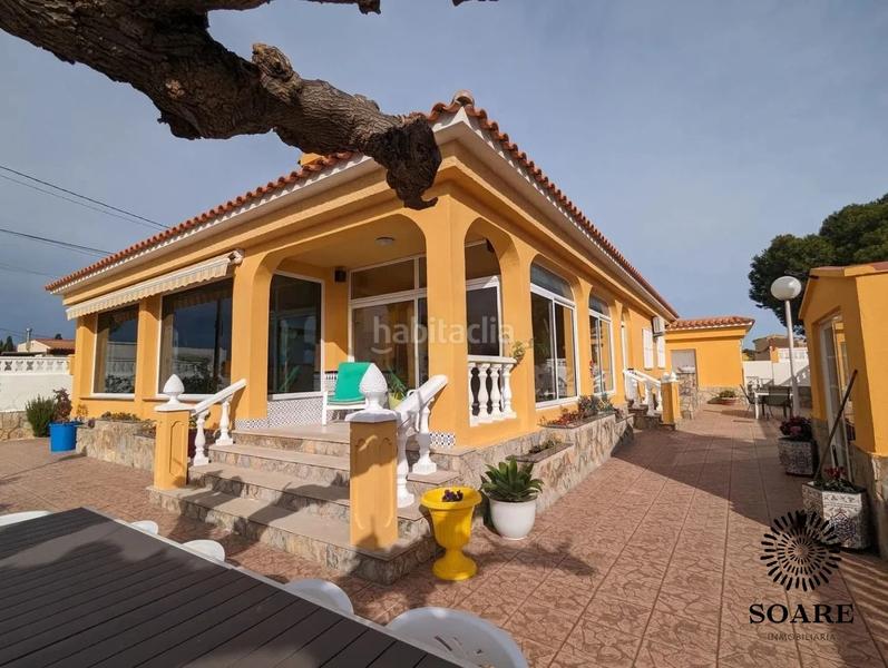 Foto 82ec7f2d-40db-4ddd-8f94-ae849fd319f0. Chalet  en venta en playa Mar Chica, 5 dormitorios. en Benicarló