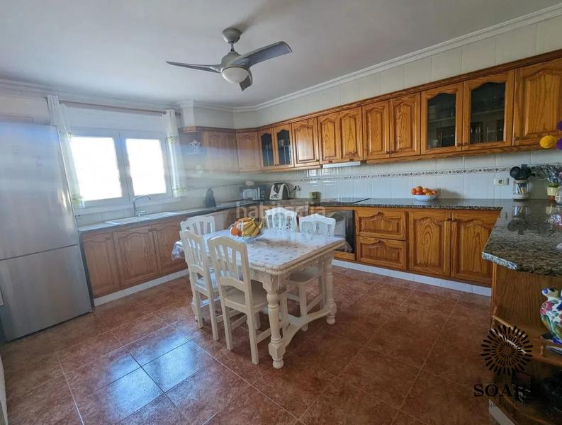 Foto a4a16c24-ec61-47ea-b107-0dd6c6f75075. Chalet  en venta en playa Mar Chica, 5 dormitorios. en Benicarló