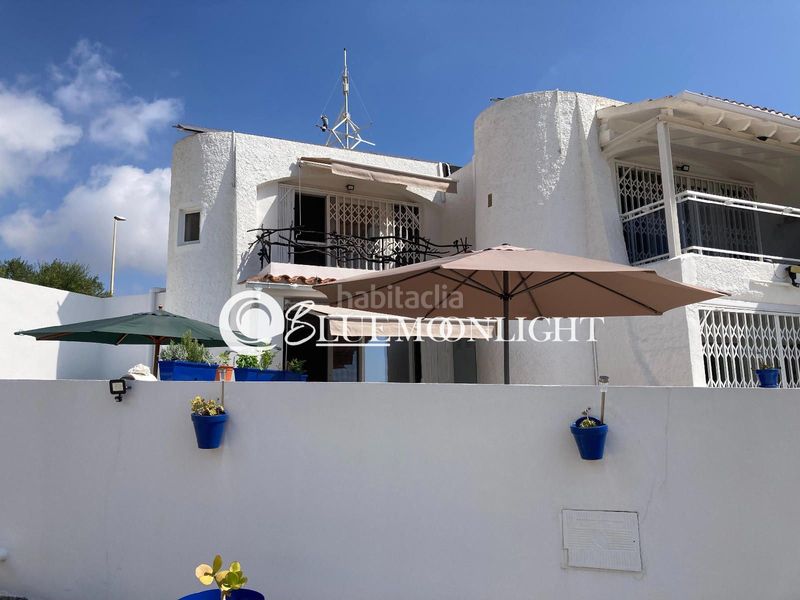 Foto 17223f49-0d1c-4f15-93e9-59b5b9a0dc1e. Casa adossada amb calefacció aparcament a Costa Sur Peñíscola
