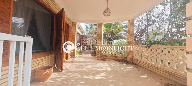 Foto 6cc4f87c-b6a1-4cf0-9bc3-e71754508dca. Xalet amb calefacció aparcament a Las Atalayas-Urmi-Cerro Mar Peñíscola