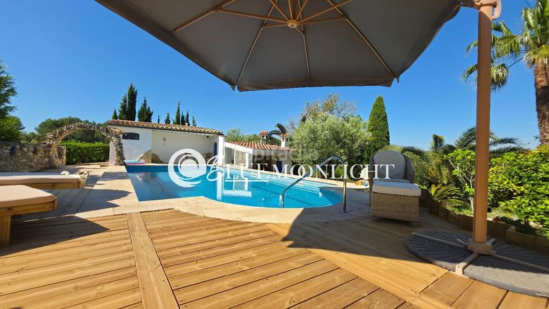 Foto 93d2a5e5-2a93-4975-b0c3-a8502fe0207f. Xalet amb calefacció aparcament piscina a Cálig