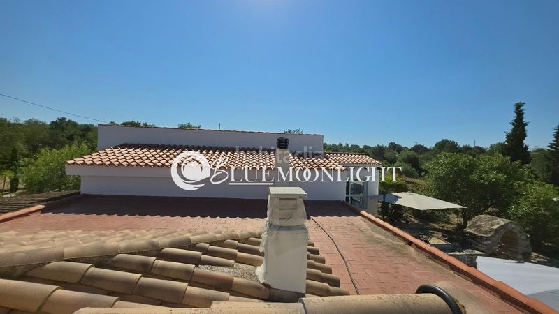 Foto ca15271e-602b-4102-86c5-14032658fe7c. Xalet amb calefacció aparcament piscina a Cálig
