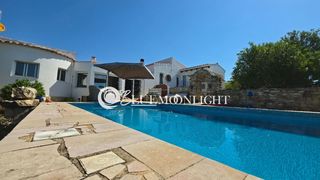 Chalet  10. Villa independiente con gran parcela a 10km de la playa