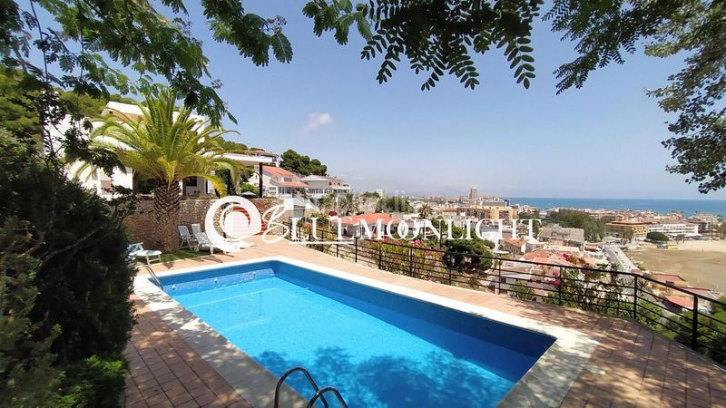 Foto c6797f87-6f12-4d92-b4f1-56c2e1592362. Casa adossada amb aparcament piscina a Las Atalayas-Urmi-Cerro Mar Peñíscola