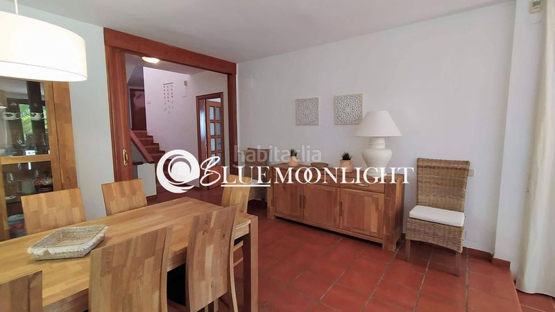 Foto efe7f3f7-0543-40dc-af96-208bbe4b0efa. Casa adossada amb aparcament piscina a Las Atalayas-Urmi-Cerro Mar Peñíscola
