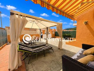 Xalet  Santa magdanela. Chalet independiente con jard�n privado a pocos minutos de las p