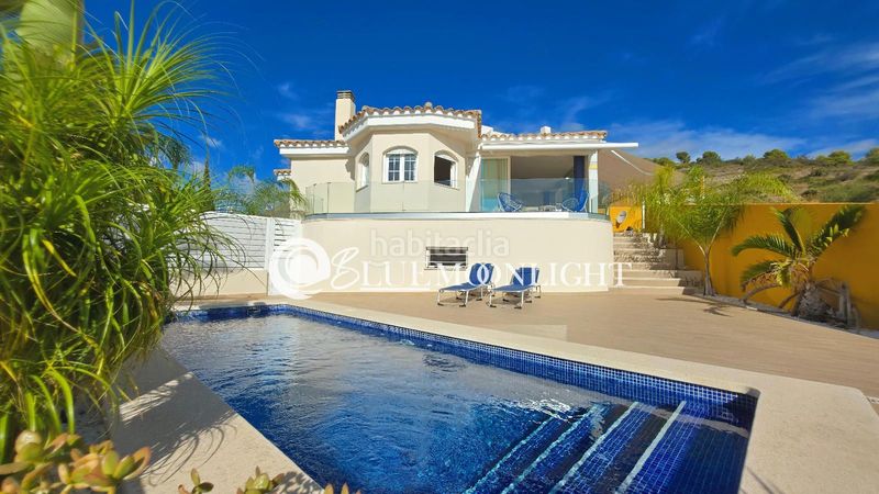 Foto ca7b8741-a68d-4e89-bc52-af98f7ef35eb. Xalet amb calefacció aparcament piscina a Costa Sur Peñíscola