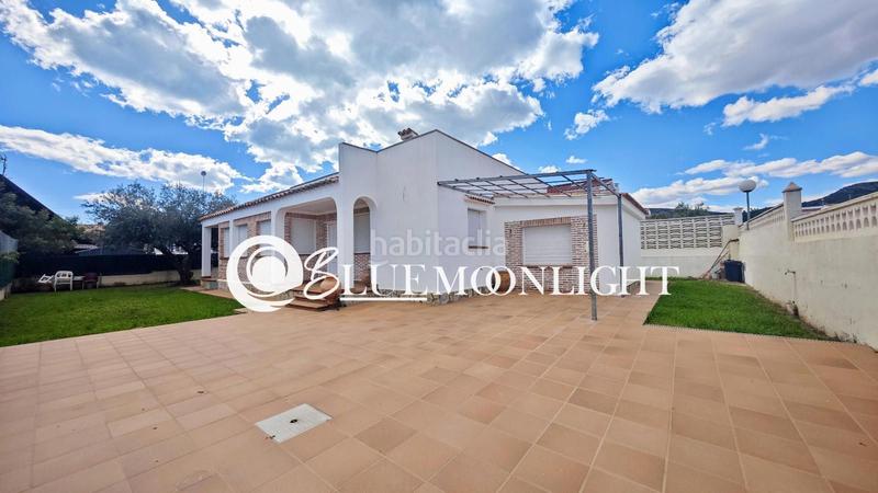 Foto 5b563d0f-1b00-4ad3-8bf7-7e121d9f9f4e. Chalet  independiente completamente renovado cerca del centro en Peñíscola