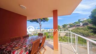 Piso  Inglaterra. Precioso apartamento, como nuevo, con vistas al mar