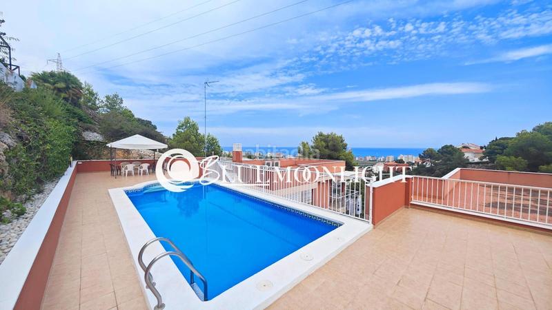 Foto abf0b088-2477-48eb-a2a8-8bbfbeac77c4. Piso precioso apartamento, como nuevo, con vistas al mar en Peñíscola