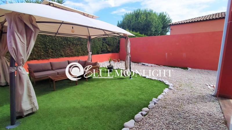 Foto 6ce78f79-755d-4eb8-80c6-3ae67eb49ee3. Maison jumelée avec chauffage parking piscine dans Las Atalayas-Urmi-Cerro Mar Peñíscola