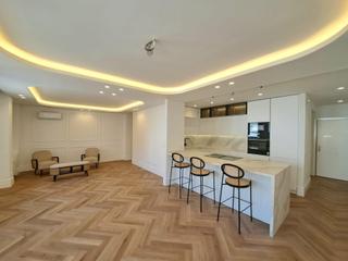Pis en Goya. Exclusiva vivienda con diseo elegante en salamanca  goya