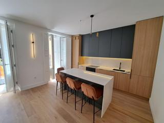 Pis a Embajadores-Lavapiés. Estupenda vivienda reformada con encanto en lavapiés
