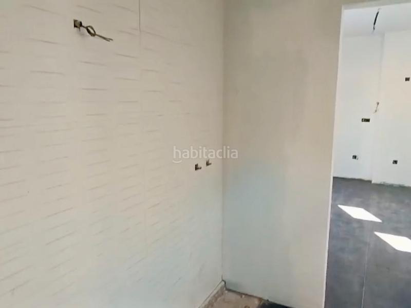 Foto 13f70657-6404-4104-b642-e4ae5860bd75. Édifice dans calle juana elorza 9 dans San Diego Madrid