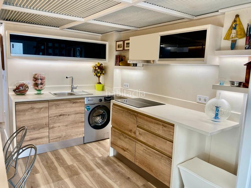 Foto 22d86a4e-5d50-40d5-8dec-d72537bb229b. Édifice dans calle juana elorza 9 dans San Diego Madrid