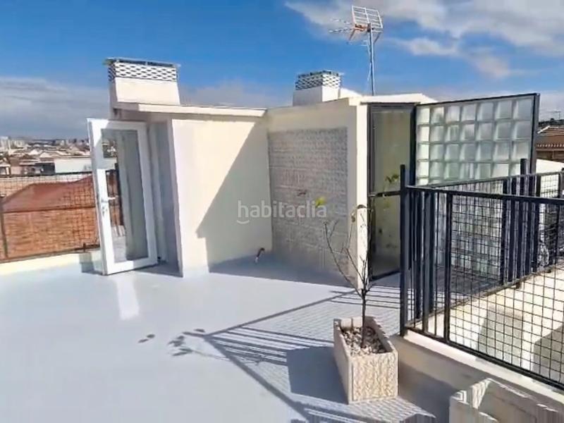 Foto 8cee405e-91f6-493d-966a-68935c9dcd03. Édifice dans calle juana elorza 9 dans San Diego Madrid