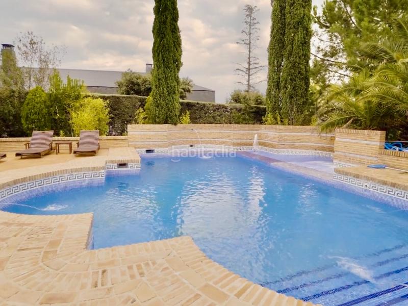 Foto 4ad91c83-0446-4e0f-844a-a448808aa396. Chalet avec cheminée chauffage parking piscine dans Rozas de Madrid (Las)