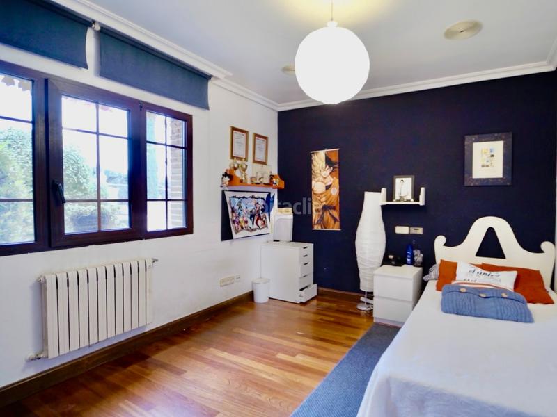 Foto aaa038cc-67b0-40cf-980e-1c6bdae8e588. Chalet avec cheminée chauffage parking piscine dans Rozas de Madrid (Las)