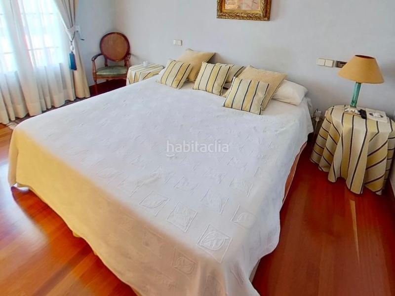 Foto b071440c-ffb9-463a-8575-bb974bbc4e06. Chalet avec cheminée chauffage parking piscine dans Rozas de Madrid (Las)