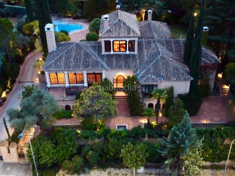 Foto a5bc7103-5ddc-4ba3-81c5-f84ffffbe06e. Chalet con camino riscaldamento parcheggio piscina in Rozas de Madrid (Las)