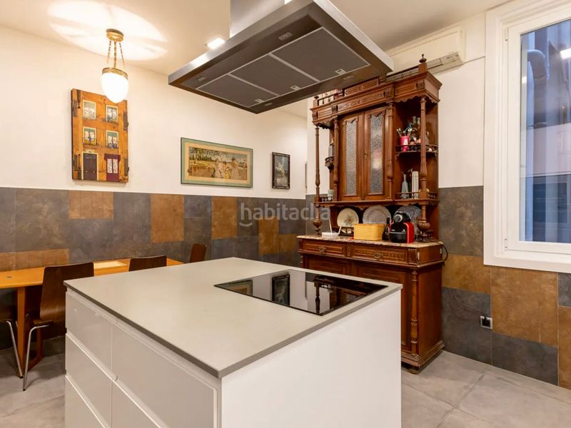Foto ebfd0b41-2df5-42f1-8943-e2ab54b2bf7b. Piso en calle de luis vélez de guevara 7 en Embajadores-Lavapiés Madrid