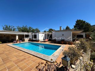 Haus in Calvià Poble. Chalet en planta baja con piscina privada en calvià