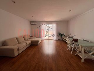 Lloguer Casa adossada a Carrer de frança 11. Casa adosada dúplex con terraza, parking y trastero