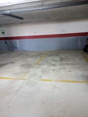 Miete Autoparkplatz in Carrer de masnou 17. Alquiler de garaje en calle de masnou
