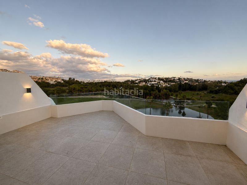 Foto 894f0891-b65d-486f-847a-5ed5ba73f365. Casa adossada amb aparcament piscina a Nueva Torrequebrada Benalmádena