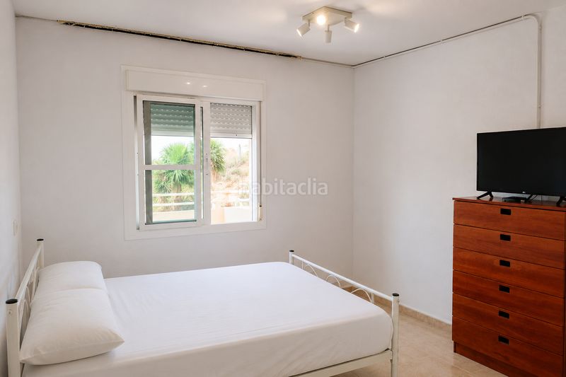 Foto af3e46c3-f0eb-4c45-8433-e2558cf4ace2. Pis amb aparcament a Álora