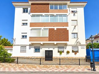 Pis  Calle fray juán. Piso de 3 dormitorios con terraza y vistas despejadas en ardales
