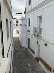 Pis  Calle pintor agustín segura. Piso para reformar