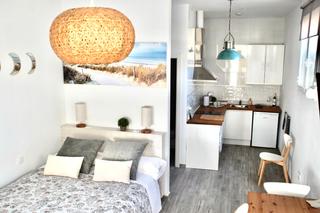 Rent Studio  Calle antonio maura. Estudio temporada escolar