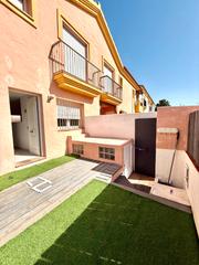 Location Maison jumelée  Calle manuel daban. Adosado para todo el año