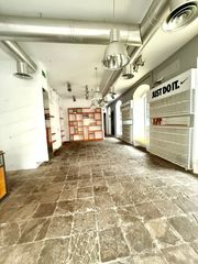 Alquiler Local Comercial  Calle batalla del salado. Local comercial