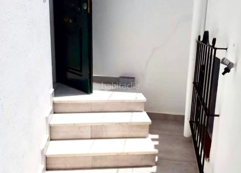 Foto 1f4fe304-f19f-4c54-b151-8160b7f6f571. Casa aparellada a Tarifa ciudad Tarifa