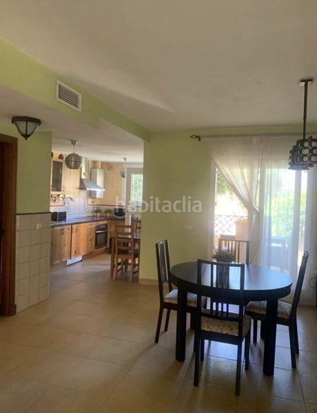 Foto c275b066-44b7-4b5c-9909-f90392655441. Casa aparellada amb piscina a Tarifa ciudad Tarifa