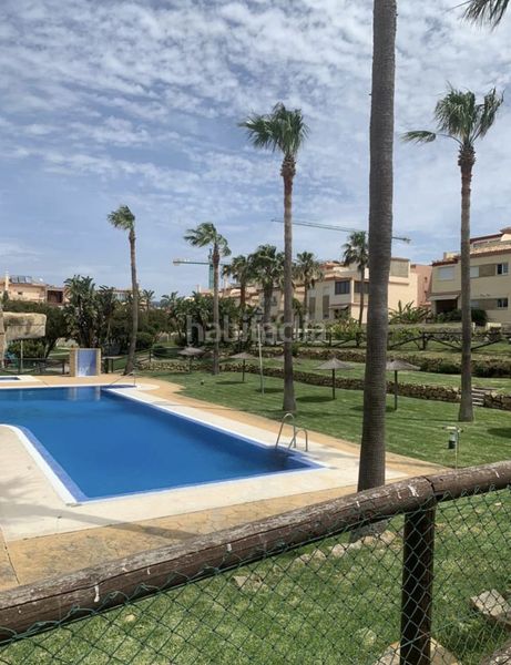 Foto e358bc35-7cb0-4ebe-9175-a9173eaeeefe. Casa aparellada amb piscina a Tarifa ciudad Tarifa